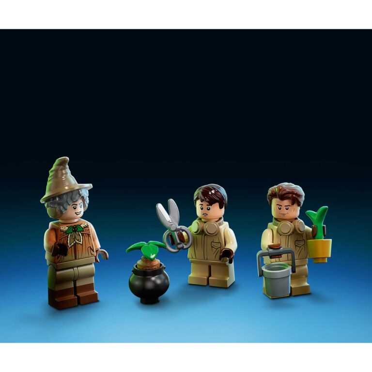 LEGO 76384 Harry Potter™ Zweinstein™ Moment: Herbologieles - 76384 WEB SEC02