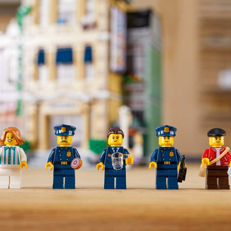 LEGO 10278 - Police Station - Politiebureau modulair - LEGO 10278 9