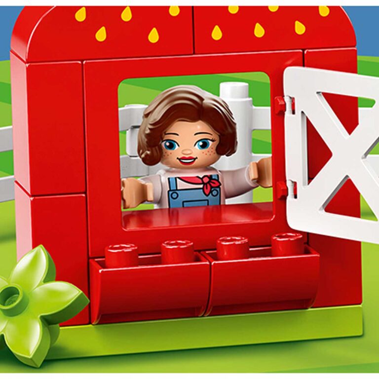 LEGO 10952 DUPLO Schuur, tractor & boerderijdieren verzorgen - 10952 Feature HOTSPOT1 4 1 MB