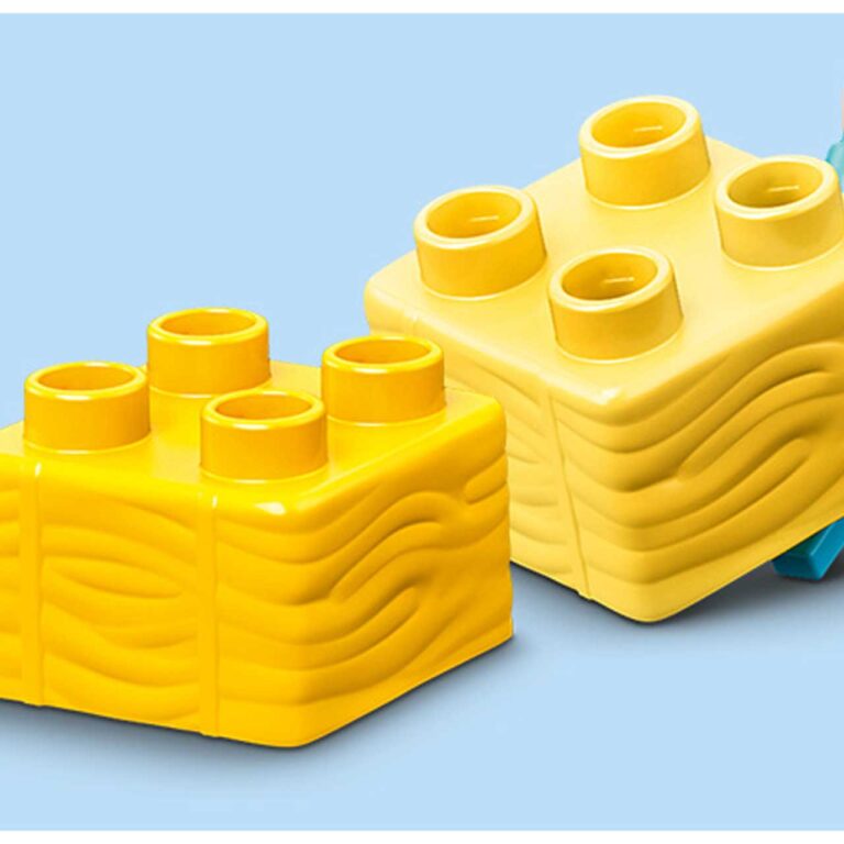 LEGO 10952 DUPLO Schuur, tractor & boerderijdieren verzorgen - 10952 Feature HOTSPOT1 4 4 MB