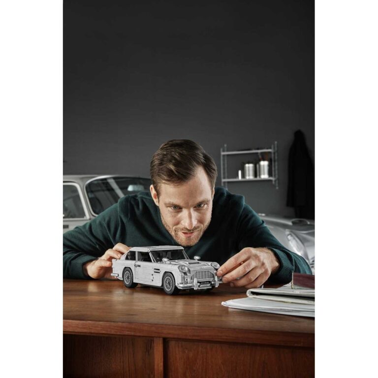 LEGO 10262 Creator James Bond Aston Martin DB5 - LEGO 10262 INT 63