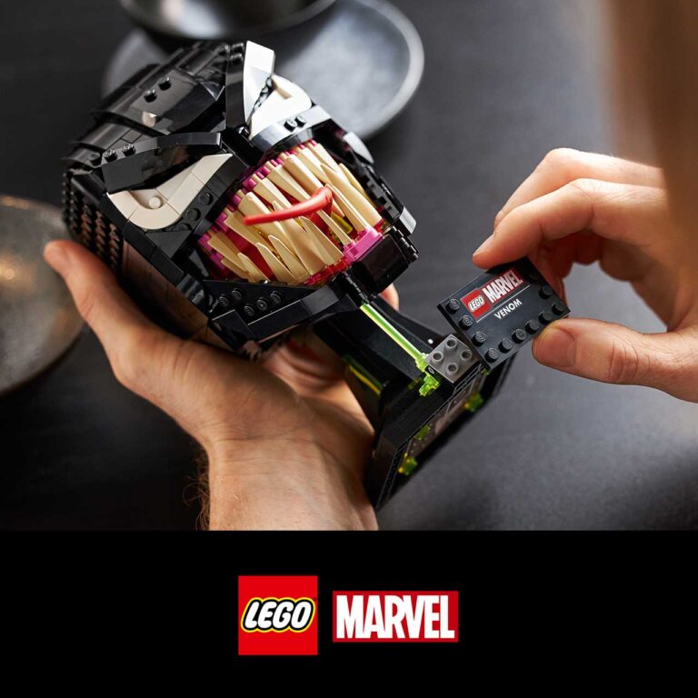 LEGO 76187 Marvel Venom - 76187 Lifestyle MB