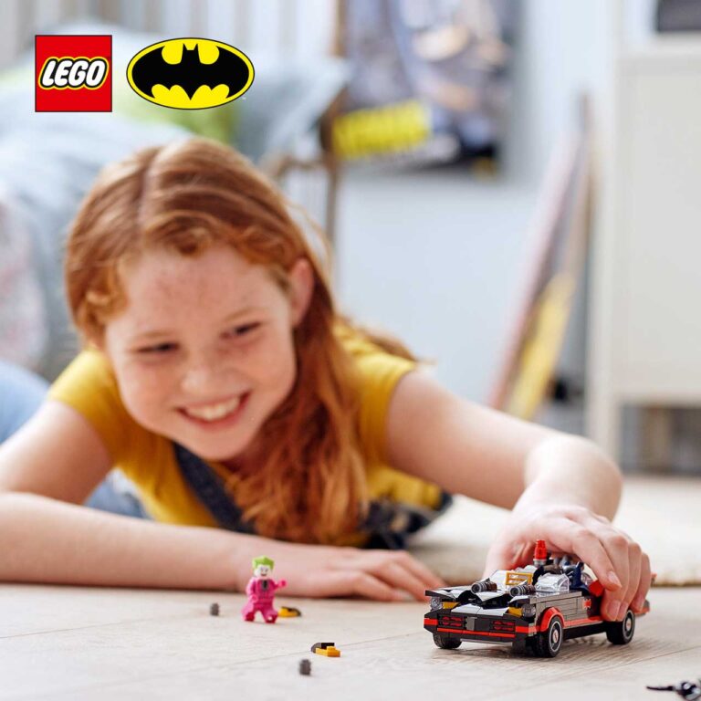 LEGO 76188 Batman klassieke tv-serie Batmobile - 76188 Lifestyle MB