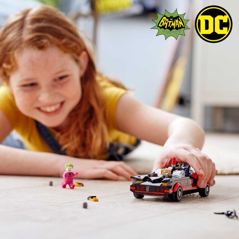LEGO 76188 Batman klassieke tv-serie Batmobile - 76188 Super Heroes 1HY21 EcommerceMobile Notext 1500x1500 1