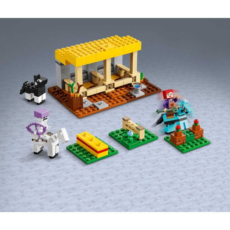 LEGO 21171 MINECRAFT De paardenstal - 21171 WEB SEC03
