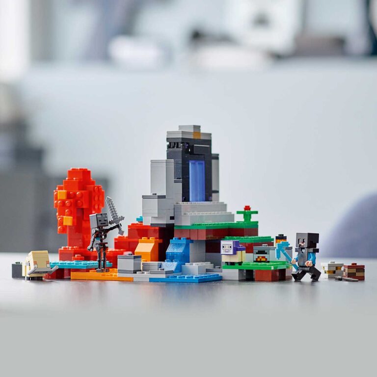 LEGO 21172 MINECRAFT Het verwoeste portaal - 21172 Minecraft 2HY21 EcommerceMobile NOTEXT 1500x1500 1