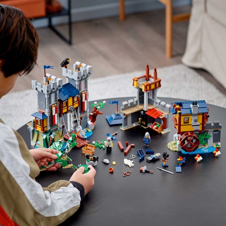 LEGO 31120 Creator Middeleeuws kasteel - 31120 Creator3in1 2HY21 EcommerceMobile NoText 1500x1500 2