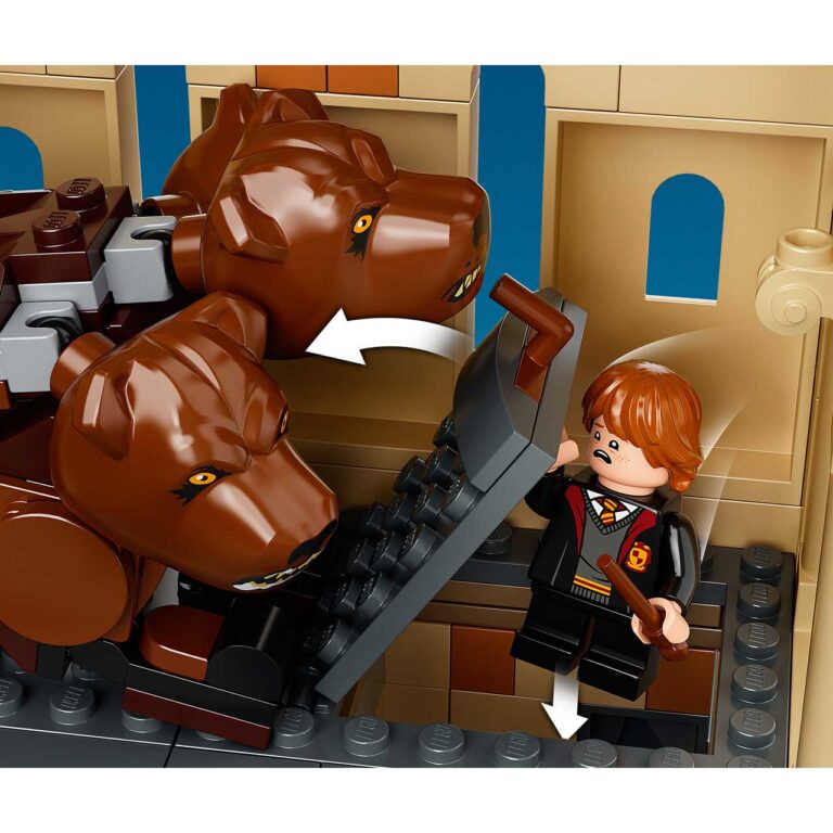 LEGO 76387 Harry Potter™ Zweinstein™: Pluizige ontmoeting - 76387 WEB SEC04