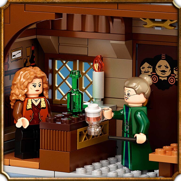LEGO 76388 Harry Potter™ Zweinsveld™ Dorpsbezoek - 76388 Feature2 MB