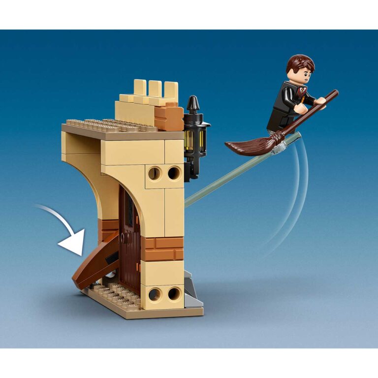 LEGO 76395 Harry Potter™ Zweinstein™: Eerste vliegles - 76395 WEB SEC04