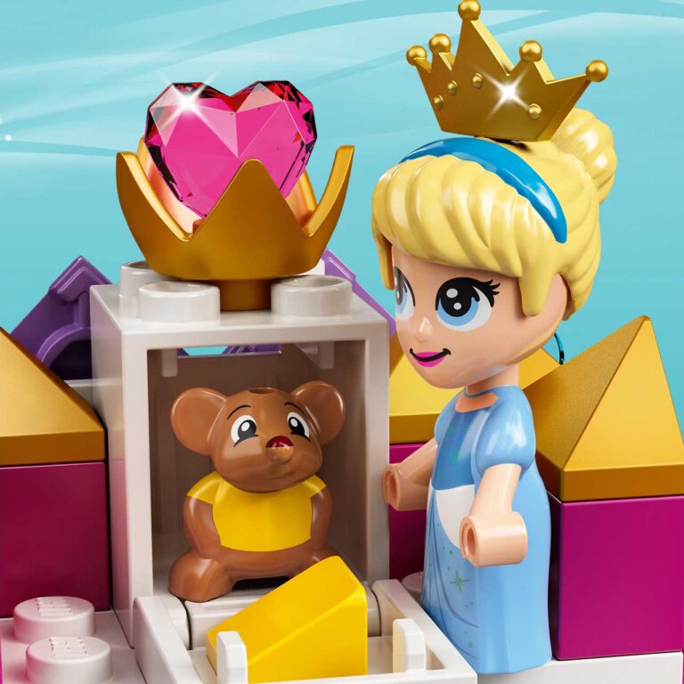 LEGO 43193 Disney Ariel, Belle, Assepoester en Tiana's verhalenboekavontuur - 43193 Feature4