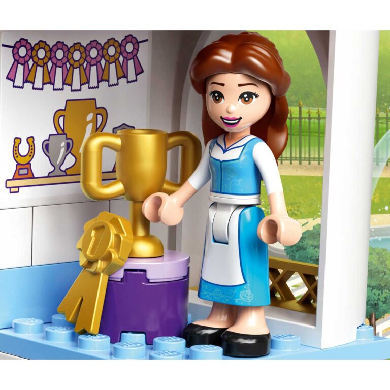 LEGO 43195 Disney Belle en Rapunzel's koninklijke paardenstal - 43195 WEB SEC02