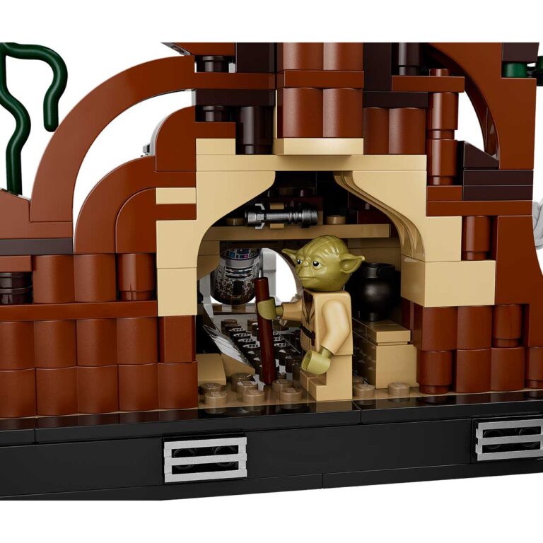 LEGO 75330 Star Wars Jedi training op Dagobah diorama - LEGO 75330 alt3