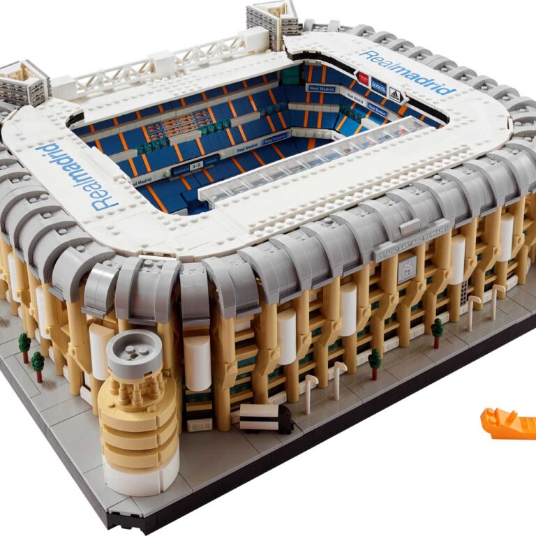 LEGO 10299 Creator Expert Santiago Bernabeu Stadium - Madrid - LEGO 10299