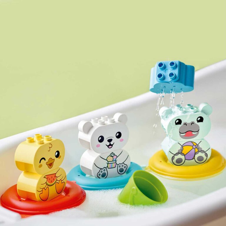 LEGO 10965 DUPLO Pret in bad: drijvende dierentrein - LEGO 10965 L27 6