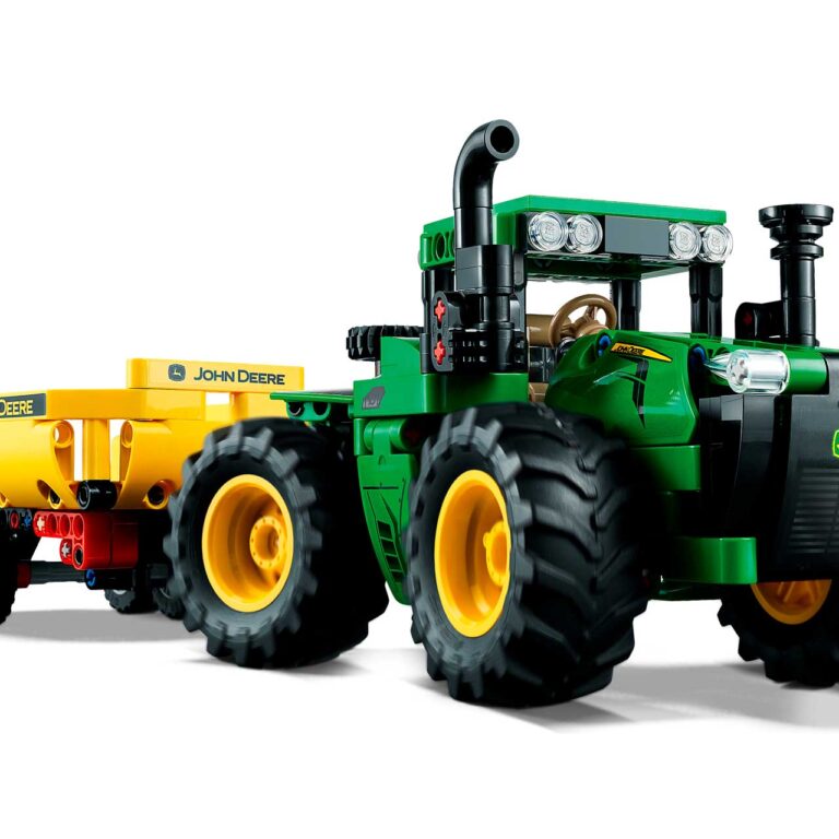 LEGO 42136 John Deere 9620R 4WD Tractor - LEGO 42136 alt2