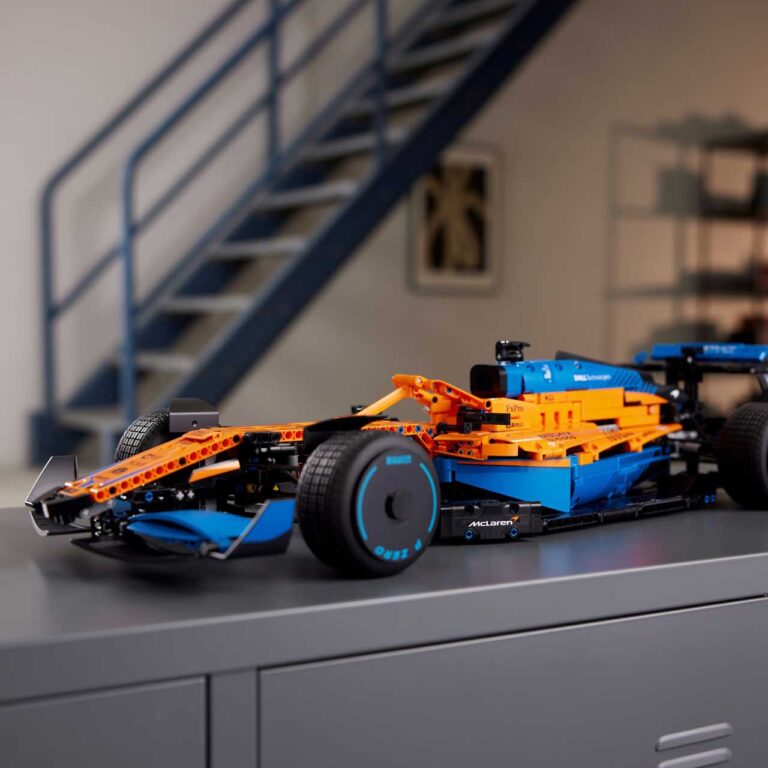 LEGO 42141 Technic McLaren Formule 1™ Racewagen (Pirelli Banden) - LEGO 42141 alt7
