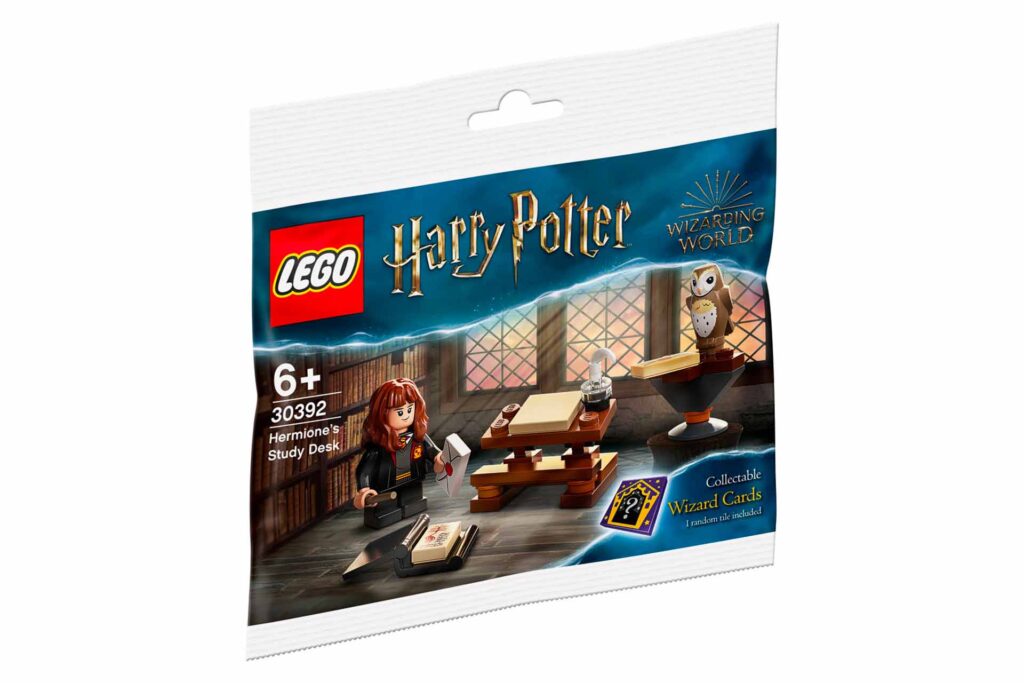 LEGO-30392-Harry-Potter-Hermiones-Study-Desk