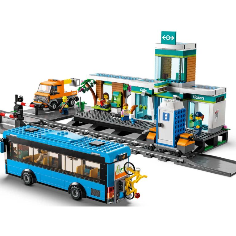 LEGO 60335 City Treinstation - LEGO 60335 alt3