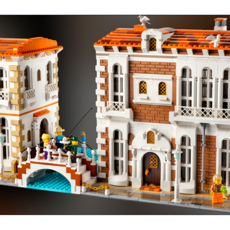 LEGO 910023 Bricklink Venetian Houses - LEGO 910023 build front