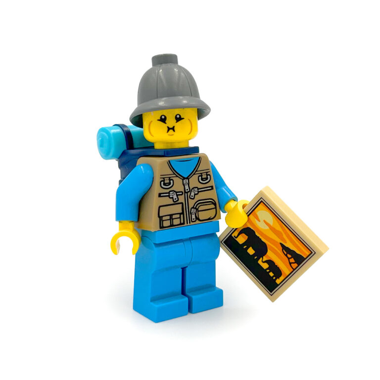 LEGO Avonturier Minifiguur - LEGO avonturier 1b schuin