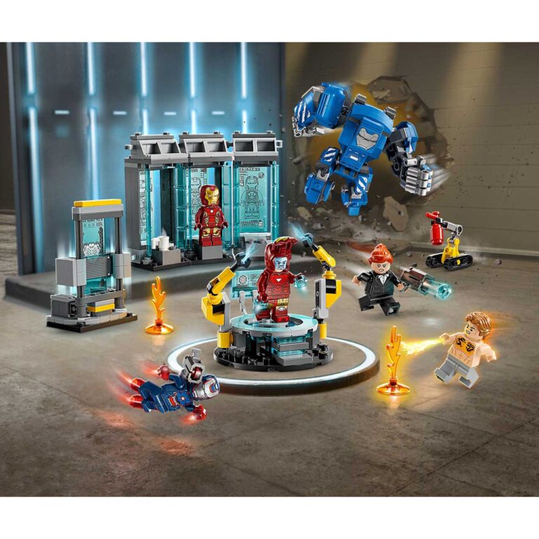 LEGO 76315 Marvel Iron Man's Laboratory: Hall of Armor - LEGO 76315 WEB PRI