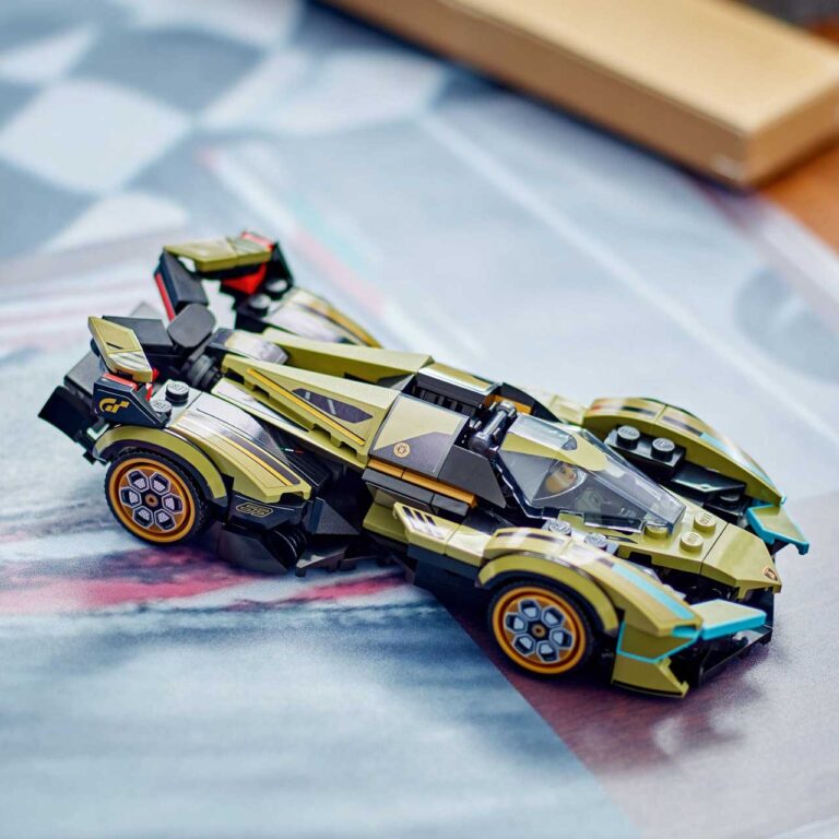 LEGO 76923 Speed Champions Lamborghini Lambo V12 Vision GT supercar - LEGO 76923 Lifestyle Envr crop