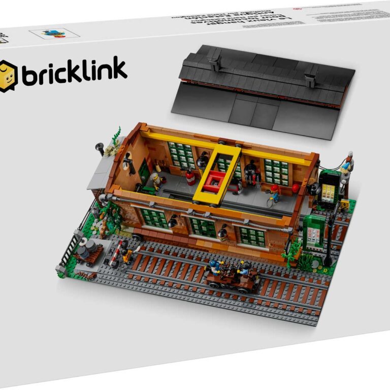 LEGO 910033 Bricklink Old Train Engine Shed - LEGO Bricklink 910033 2