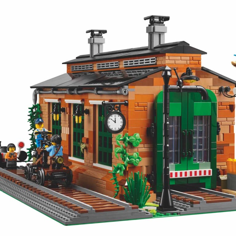 LEGO 910033 Bricklink Old Train Engine Shed - LEGO Bricklink 910033 3