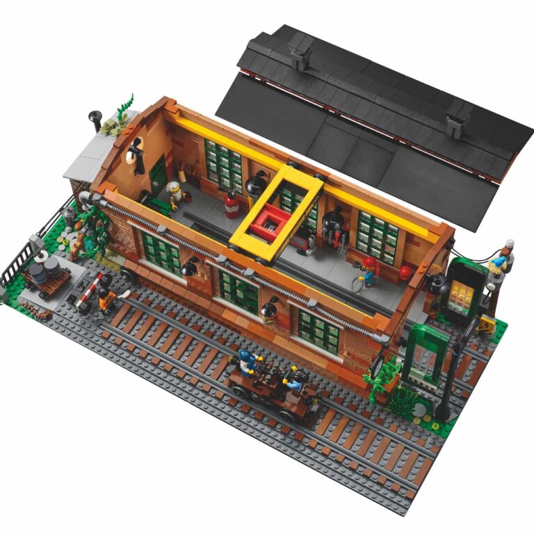 LEGO 910033 Bricklink Old Train Engine Shed - LEGO Bricklink 910033 4