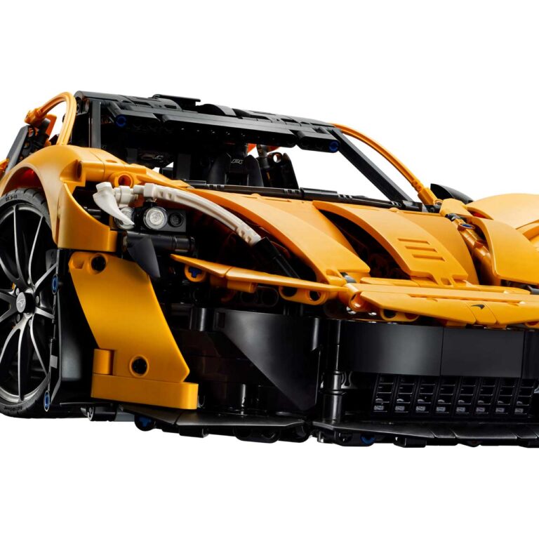 LEGO 42172 Technic McLaren P1 - LEGO 42172 Left 01