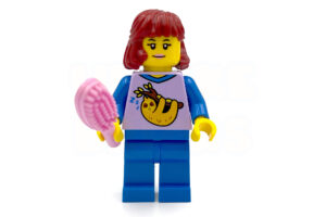 LEGO Nova in pyjama met roze kam