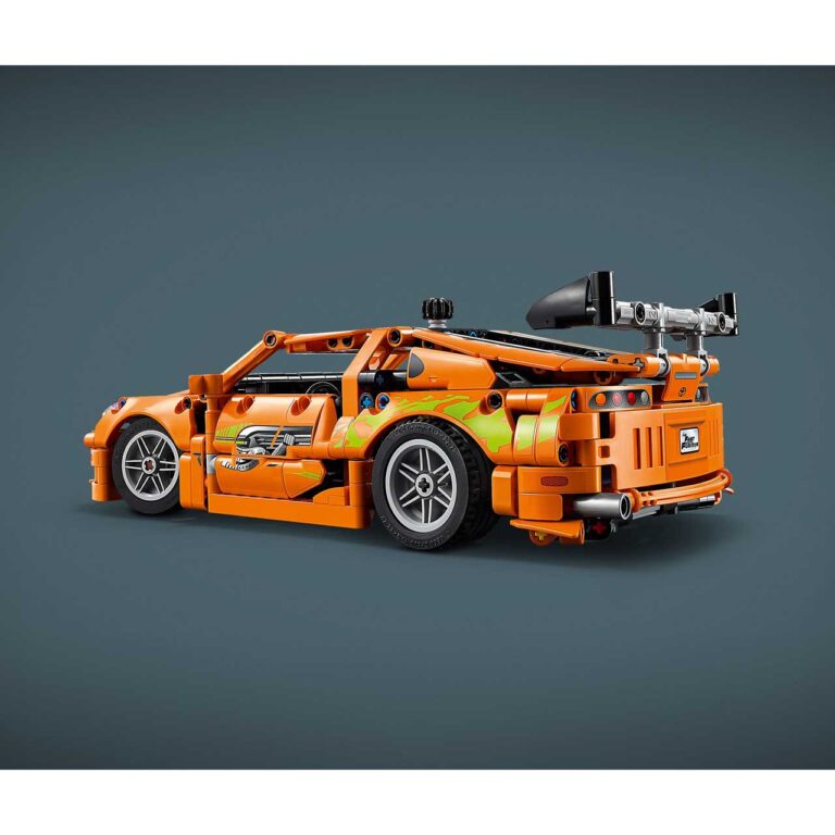 LEGO 42204 Technic Fast and Furious Toyota Supra MK4 - 42204 WEB SEC02