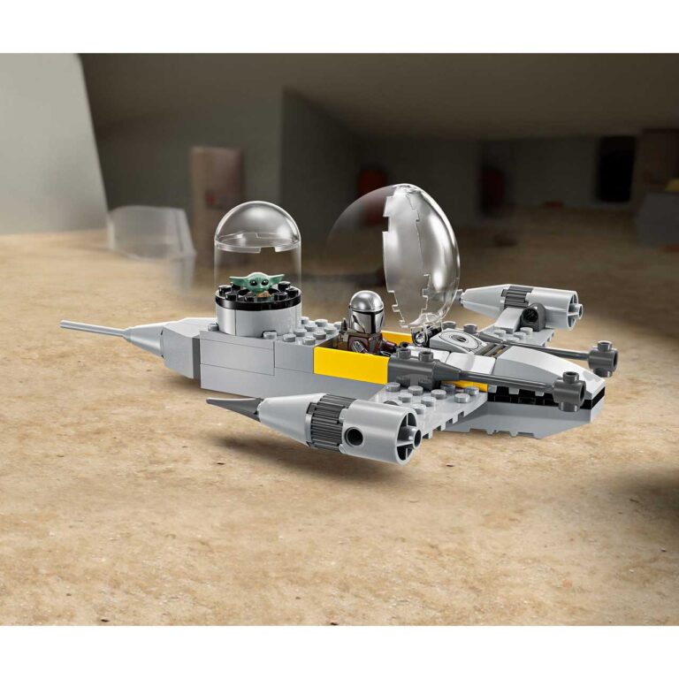 LEGO 75410 Star Wars Mando en Grogu's N-1 Starfighter - 75410 WEB SEC03