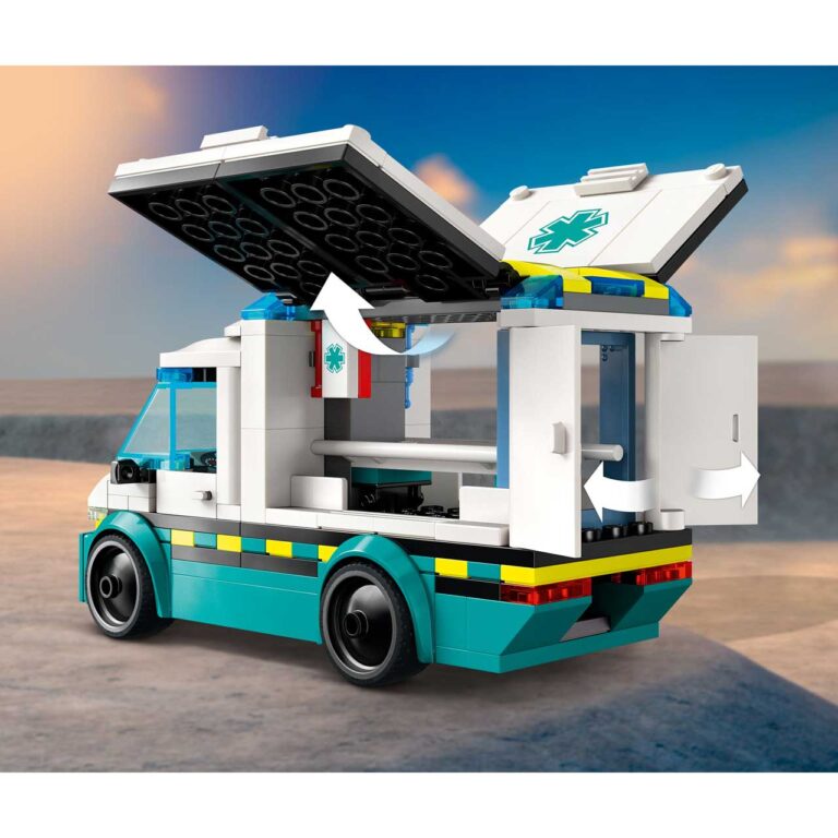 LEGO 60451 City Ambulance - LEGO 60451 WEB SEC03