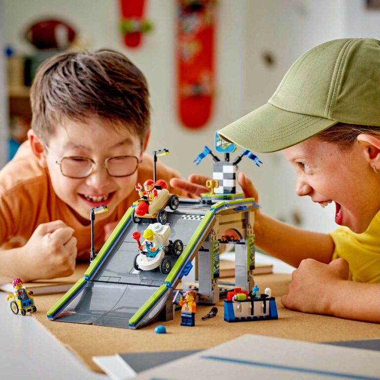 LEGO 60460 City Snelle schans voor raceauto's - LEGO 60460 WE Lifestyle