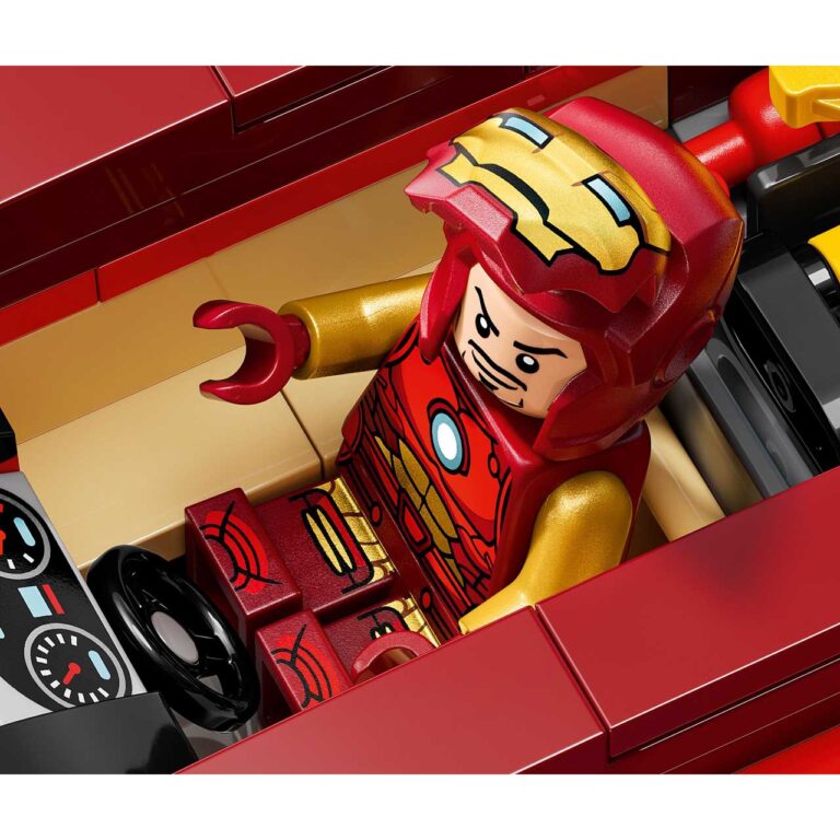 LEGO 76310 Marvel Iron Mans auto en Black Panther vs. Rode Hulk - 76310 WEB SEC02